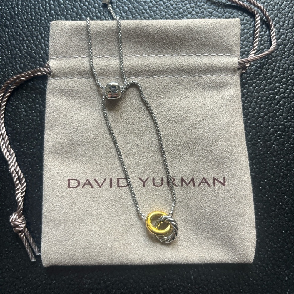 David Yurman Two-Tone Silver and Gold Interlocking Circle Bracelet - Picture 5 of 6